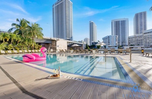 Hallandale Beach Apartment | Trendy Studio | Balcony & Views | Vibrant Stay