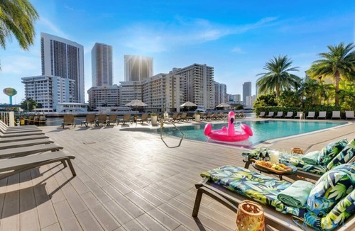 Hallandale Beach Apartment | Trendy Studio | Balcony & Views | Vibrant Stay