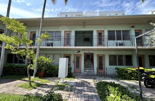 West Avenue Apartment | Trendy Studio in South Beach