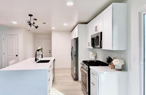 Elk Grove House | Trendy Trenholm