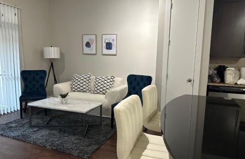 Memorial Apartment | Trendy, upscale apartment!
