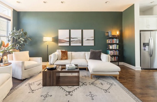 Nashville House | Trendy Walkable Townhome Steps to Bars, Coffee & Breweries 5 Min to Broadway