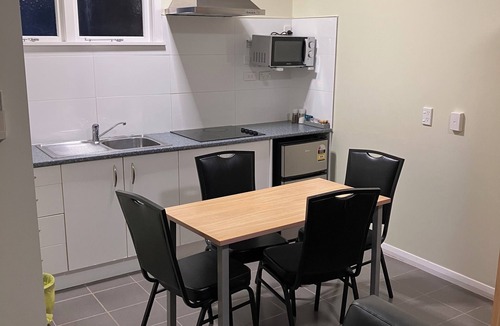 Trentham Hotel | Trentham Motel