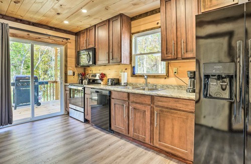 Trenton Cabin | Trenton Cabin: Panoramic Lake Views