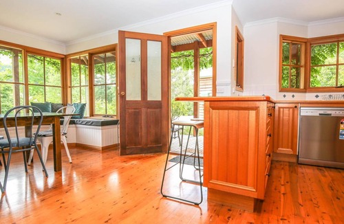 Wandiligong House | TREQUANDA : Wandiligong