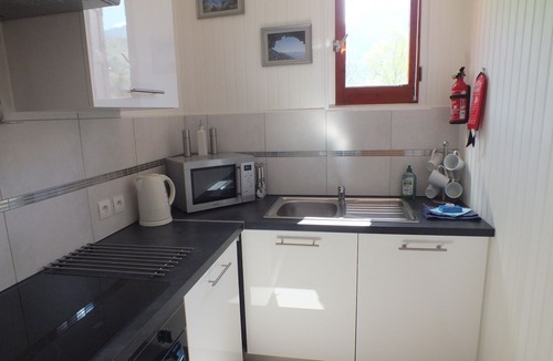 Sahorre Apartment | Tres Estelles @ La Chataigneraie - 2 bedroom appt with pool and mountain views