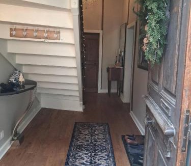 Segur-le-Chateau Bed & Breakfast | Tres Jolie Maison