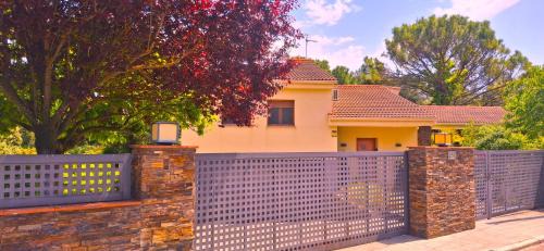 Castellnou de Bages House | TRES TEULADES 8+1