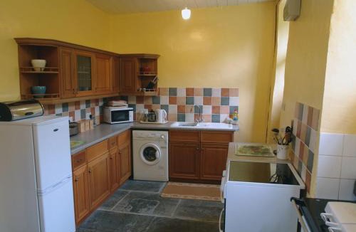 Saint Endellion House | Tresungers Cottage