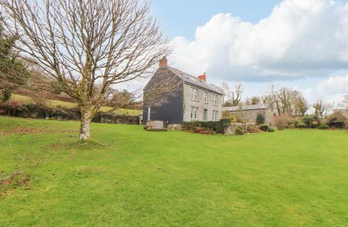 Warleggan House | Treveddoe Farmhouse
