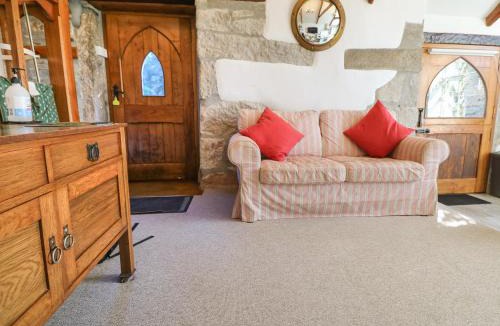 Saint Breward House | Trevenning Chapel