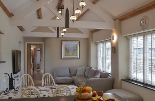 Fivelanes House | Trezeal Barn