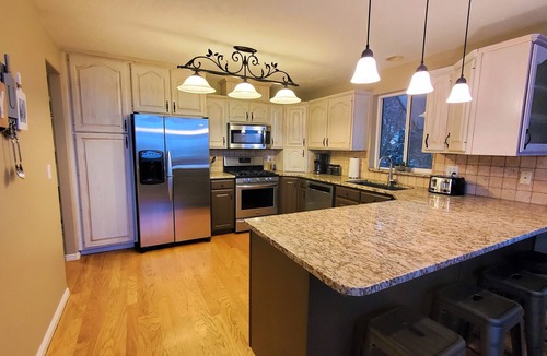 Wolf Creek House | Tri-Ski Chatou; centerered between 3 ski reaorts. No cleaning fee.