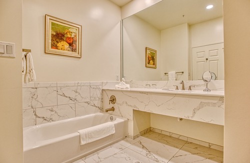 Bonita Bay Hotel | Trianon Bonita Bay