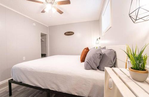 Indian Point Ski Chalet | Tribesman #6 - Peetz Place - near Silver Dollar City