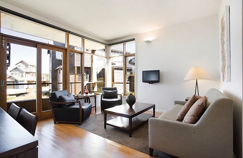 Dinner Plain Hotel | Triggerplant 2