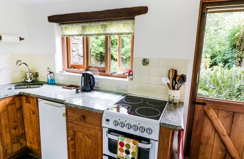 Heligan Cottage | TRILBYS, romantic, country holiday cottage, with a garden in Chagford