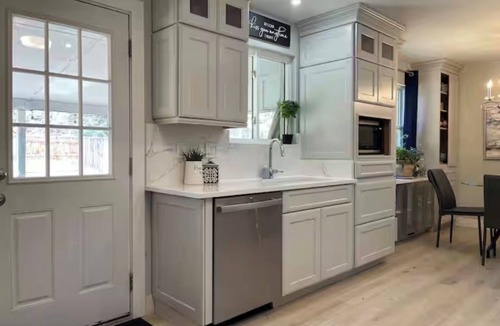 Ralston Valley House | Trilevel House, Comfortable and Cozy