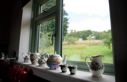 Berkhamsted Cottage | Tring Grange Cottage - Sleeps 2 - Onsite Parking