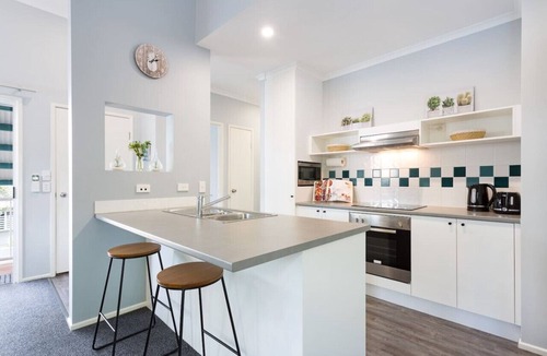 Trinity Beach Apartment | Trinity Beach Resort 2BR Apt; Pools 500m to beach!