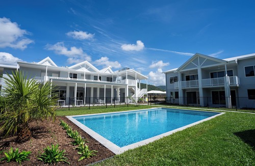 Trinity Beach Apartment | Trinity Collective