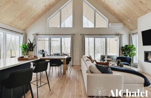 Pont-Rouge Ski Chalet | Trinity - Family Comfort Getaway - Spa & Nature