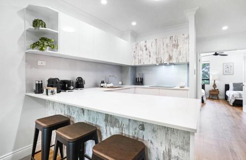 White Rock Apartment | Trinity Links East