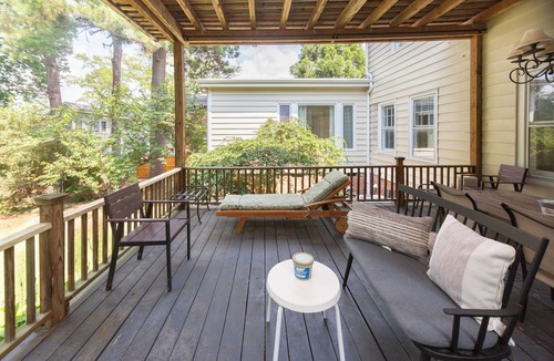Durham Apartment | Trinity Park Home Walk to Duke & Downtown