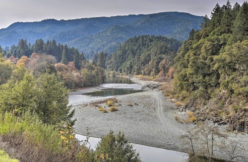 Willow Creek House | ‘Trinity River Rose’ w/ Saltwater Pool & Fire Pit!