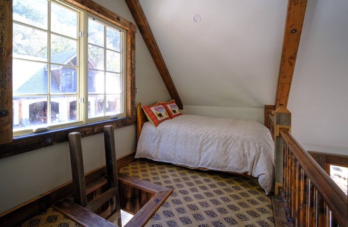 Salyer Apartment | Trinity Riverstone Pool House, pet friendly