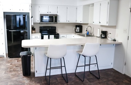 Hobbs House | Trinity Townhome #B in the heart of Hobbs