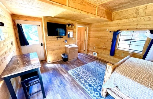 West Glacier Resort | Triple G’s Resort - Cabin 10