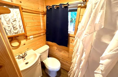 West Glacier Resort | Triple G’s Resort - Cabin 7