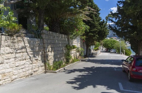 Brist Apartment | Triple Room with Private Balcony