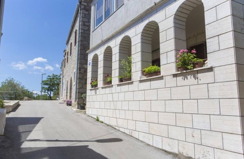 Brist Apartment | Triple Room with Private Balcony