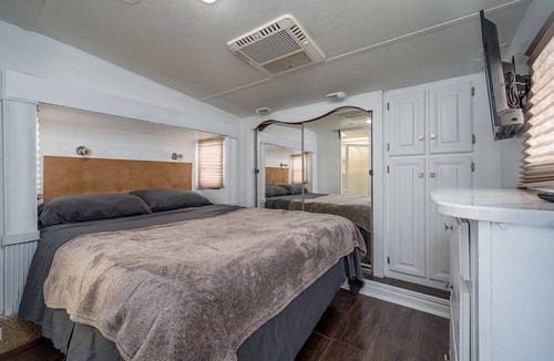 Lindale House | Triple W Eagle RV 1