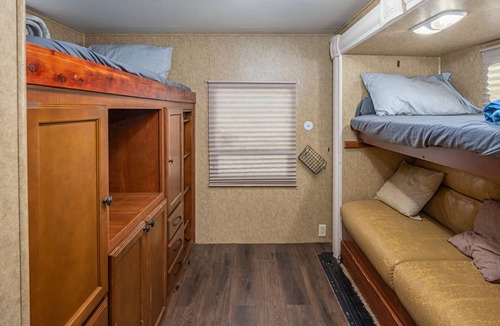 Lindale House | Triple W Rentals North Trail RV