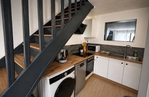 Boulogne-Centre House | Triplex 3 bdrms - 6 people - Center & old town - Renovated - Spacious & bright