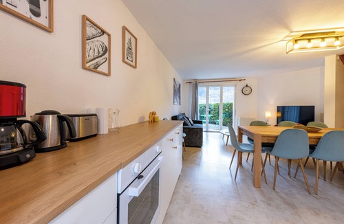 Vignec Ski Chalet | Triplex 8/10 p authentic village Vignec near Saint-Lary - Quiet and comfortable.