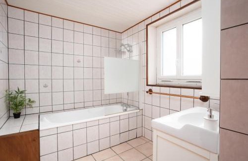 Moret-sur-Loing House | Triplex atypique- Cour intérieure- Commerces à pied