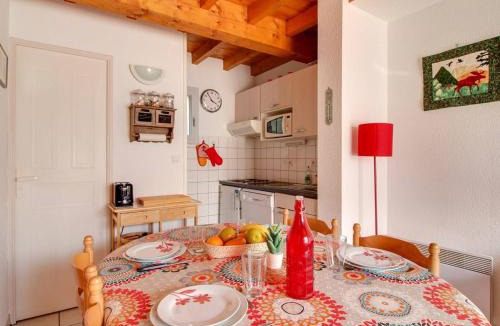 Esquieze-Sere Apartment | Triplex Calme 6 Pers, Terrasse, Parking, Proche Station Ski - FR-1-402-90