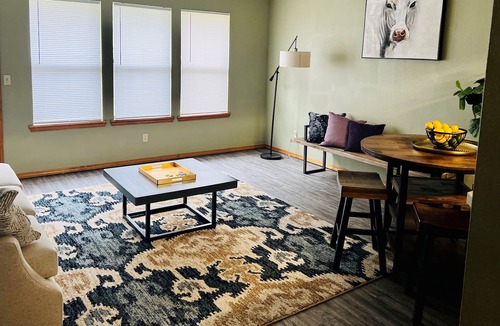Enid House | Triplex in Enid with Garage
