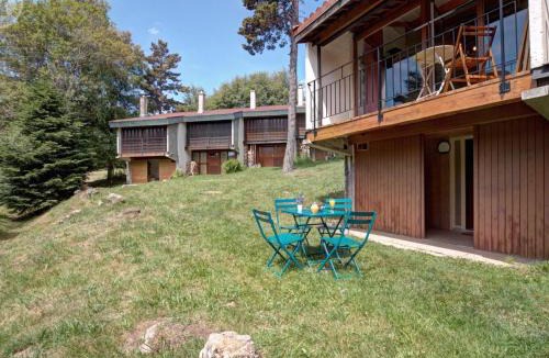Chalmazel-Jeansagniere Apartment | Triplex montagnard avec sauna et balcon à Chalmazel - FR-1-496-338
