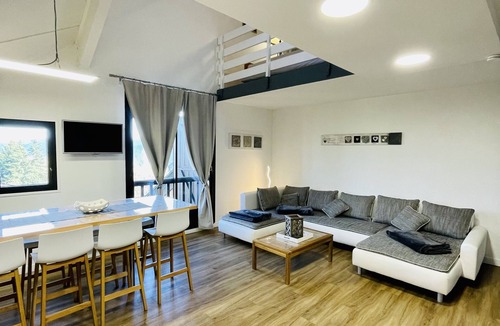 Ax-les-Thermes Apartment | TRIPLEX SLEEPS 8 - BONASCRE AX LES THERMES