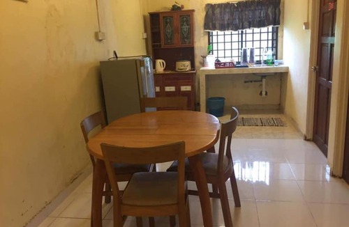 Chabang Tiga House | trisya homestay