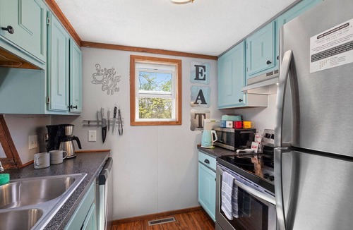 Lampe Cabin | TRL Cabin-Family friendly! Sleeps 6 (4 min. Blk.Oak Am,10 min.Baxter Boat launch