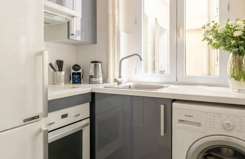 Porte-Dauphine Apartment | Trocadéro - Elegant apartment with lift