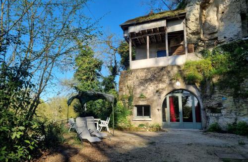 Montlouis-sur-Loire House | Troglo en bord de Loire, entre vignes et châteaux