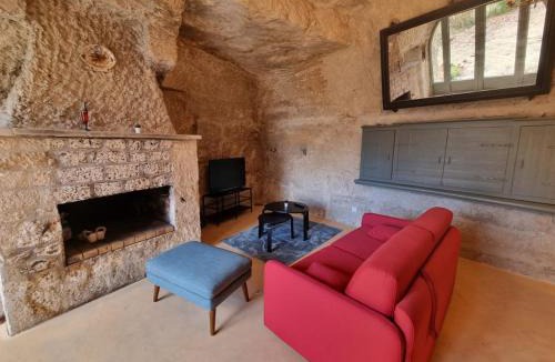 Montlouis-sur-Loire House | Troglo en bord de Loire, entre vignes et châteaux