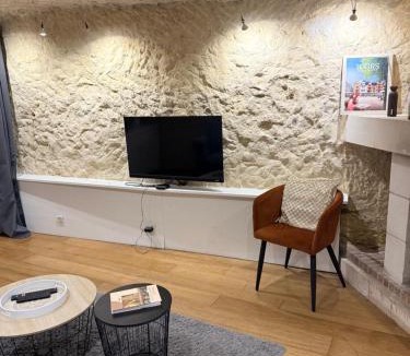 Vouvray Apartment | Troglodyte du Petit Coteau